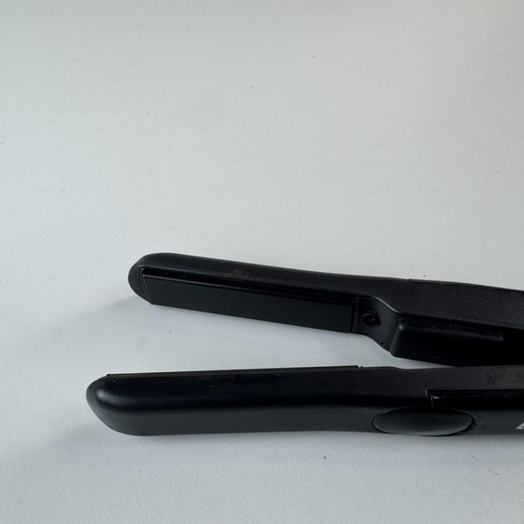 BeLissPRO Mini Hair Straightener Flat Iron‎ Travel Styling Tool Portable Black - Picture 3 of 8